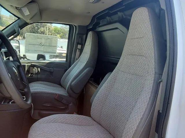 2026 Chevrolet Express Cargo Van 2500 Regular Wheelbase, WT, RWD