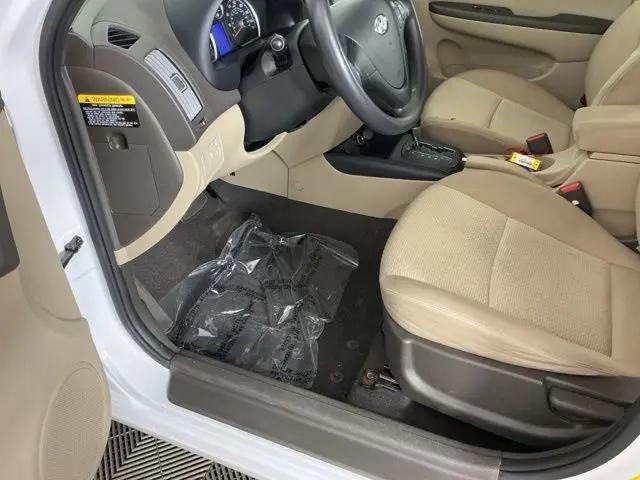 2011 Hyundai Elantra Touring GLS