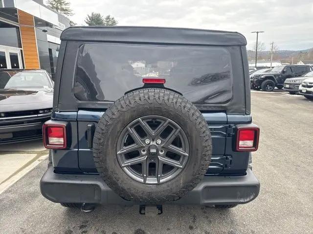 2025 Jeep Wrangler 4-Door Summit 4x4