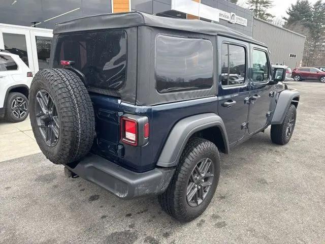 2025 Jeep Wrangler 4-Door Summit 4x4