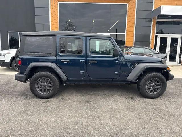 2025 Jeep Wrangler 4-Door Summit 4x4