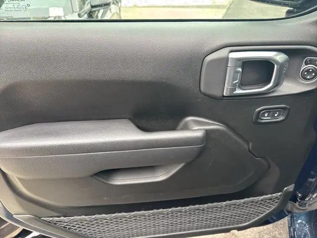 2025 Jeep Wrangler 4-Door Summit 4x4