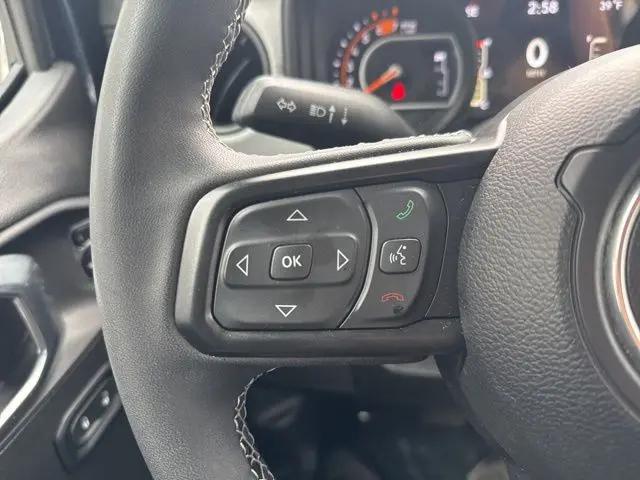 2025 Jeep Wrangler 4-Door Summit 4x4