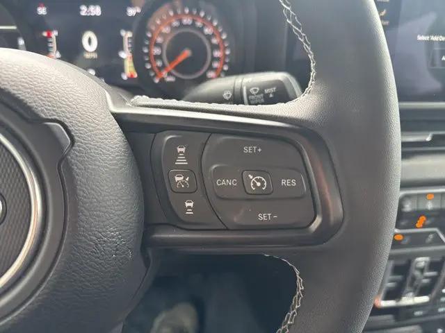 2025 Jeep Wrangler 4-Door Summit 4x4