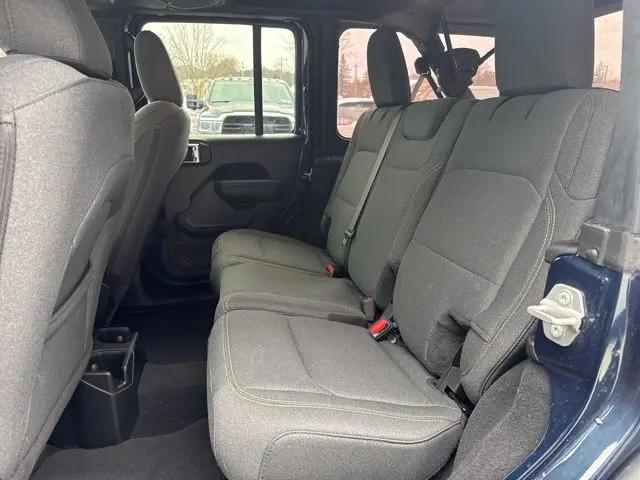 2025 Jeep Wrangler 4-Door Summit 4x4