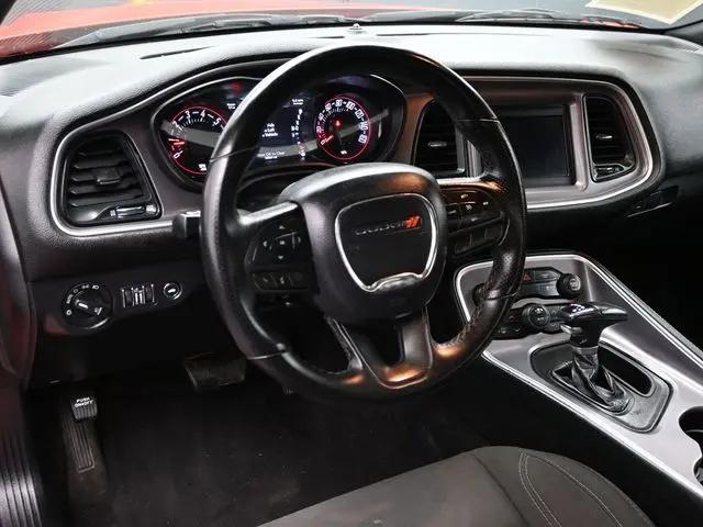 2022 Dodge Challenger SXT