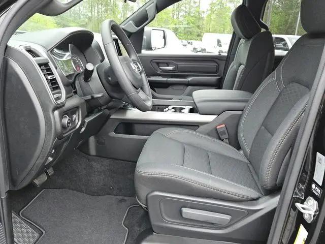 2026 Ram 1500 Express Crew Cab 4x4 5'7" Box