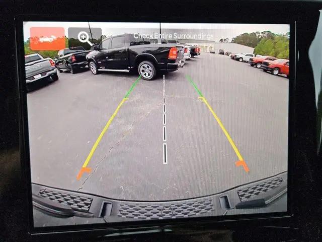 2026 Ram 1500 Express Crew Cab 4x4 5'7" Box