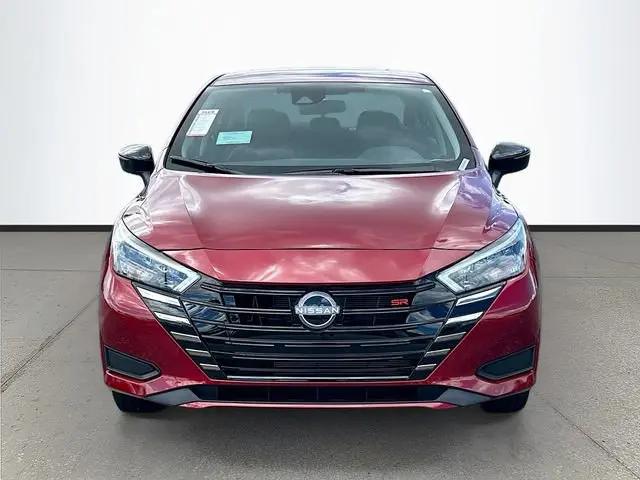 2025 Nissan Versa 1.6 SR