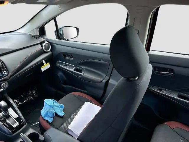 2025 Nissan Versa 1.6 SR