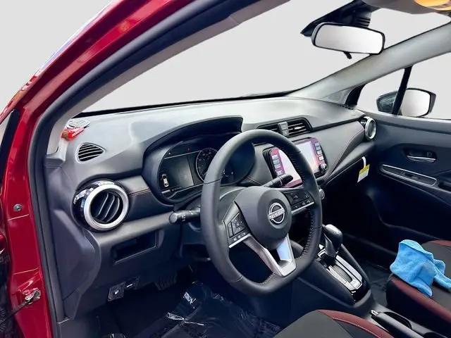 2025 Nissan Versa 1.6 SR