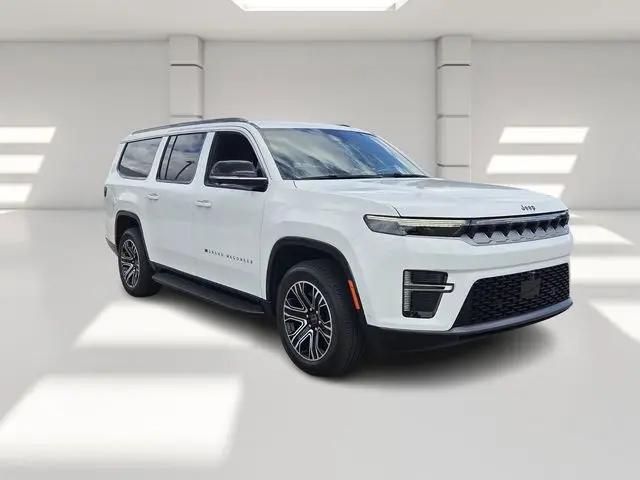 2026 Jeep Grand Wagoneer L 4x4