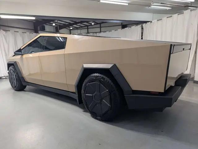 2024 Tesla Cybertruck All-Wheel Drive