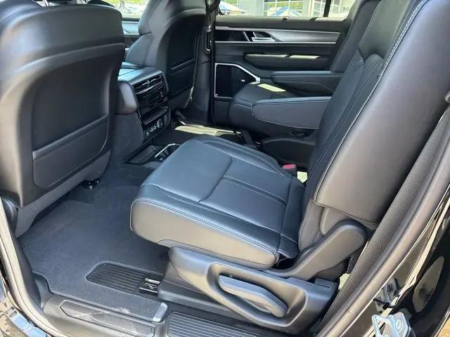 2026 Jeep Grand Wagoneer Limited Reserve 4x4