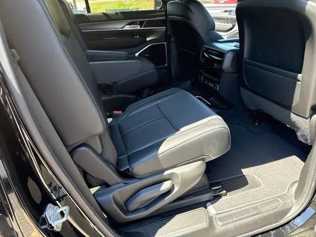 2026 Jeep Grand Wagoneer Limited Reserve 4x4