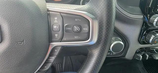 2026 Ram 1500 Warlock Crew Cab 4x4 5'7" Box