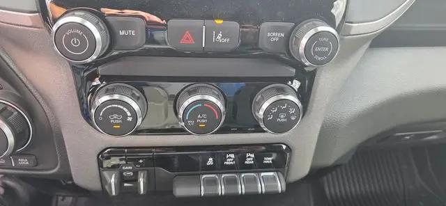 2026 Ram 1500 Warlock Crew Cab 4x4 5'7" Box