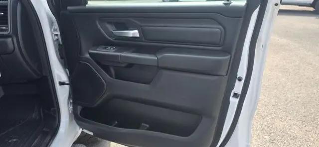 2026 Ram 1500 Warlock Crew Cab 4x4 5'7" Box