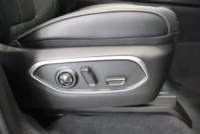 2026 Jeep Grand Wagoneer Limited Reserve 4x4
