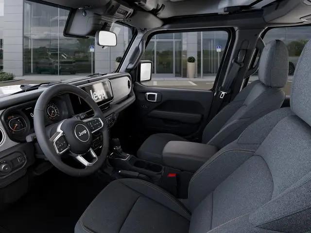 2026 Jeep Wrangler 4-Door Sahara 4x4