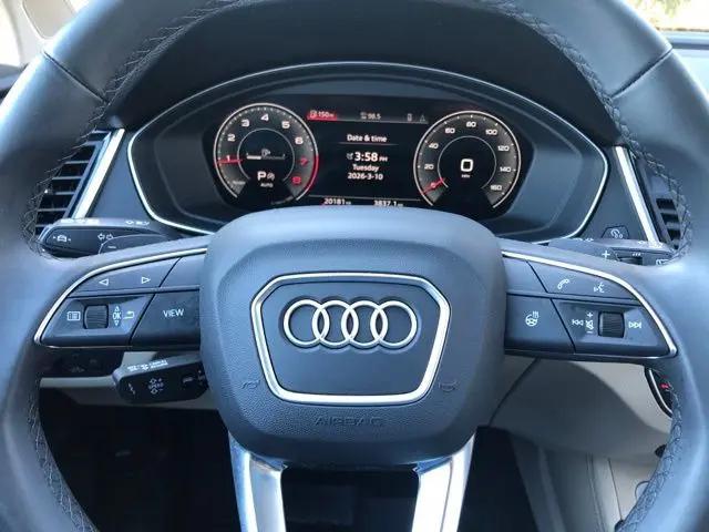2025 Audi Q5 Prestige 45 TFSI S line quattro S tronic