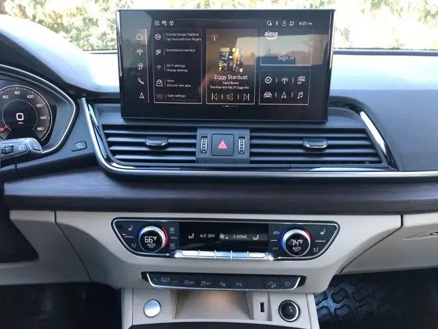 2025 Audi Q5 Prestige 45 TFSI S line quattro S tronic