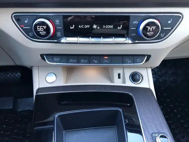 2025 Audi Q5 Prestige 45 TFSI S line quattro S tronic