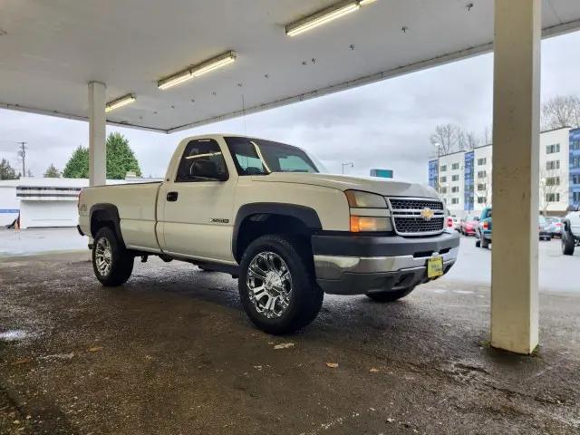 2005 Chevrolet Silverado 2500HD Work Truck