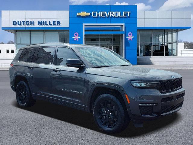 2022 Jeep Grand Cherokee L Limited 4x4 for sale in Huntington, WV