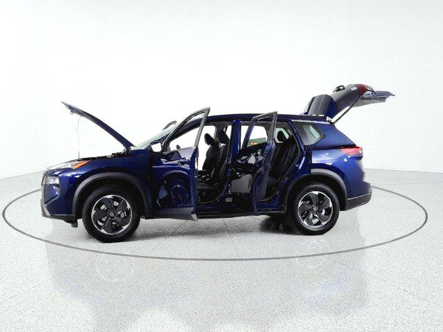 2025 Nissan Rogue SV FWD