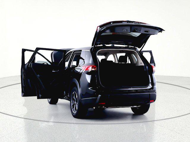 2025 Nissan Rogue SV FWD