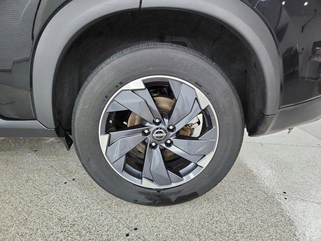 2025 Nissan Rogue SV FWD