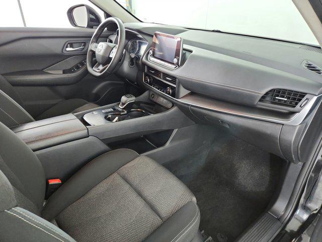 2025 Nissan Rogue SV FWD
