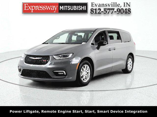 2025 Chrysler Pacifica Select for sale in Evansville, IN