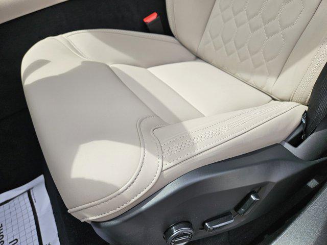 2026 Volvo XC90 Plus, B6 AWD Gas (mild hybrid), Gasoline, Bright, 7 Seats
