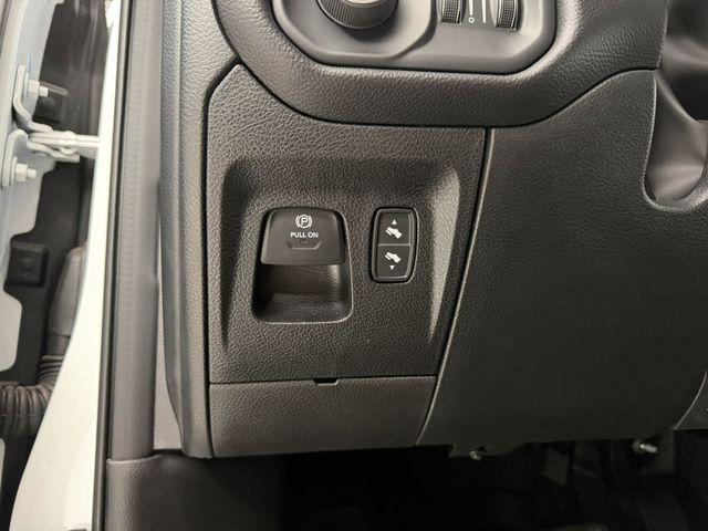 2026 Ram 1500 Laramie Crew Cab 4x4 57 Box