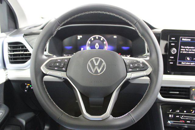 2026 Volkswagen Taos SE