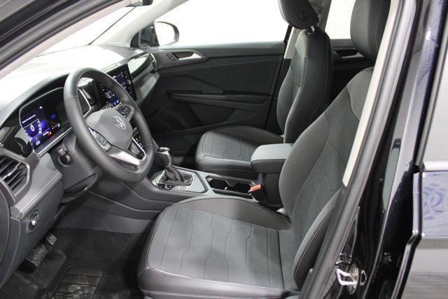 2026 Volkswagen Taos SE Black