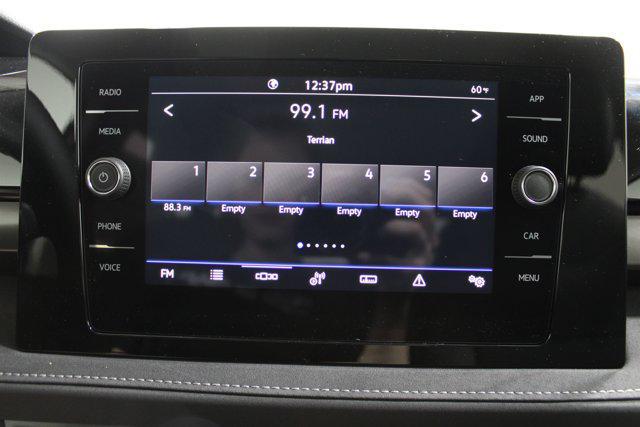 2026 Volkswagen Taos SE Black