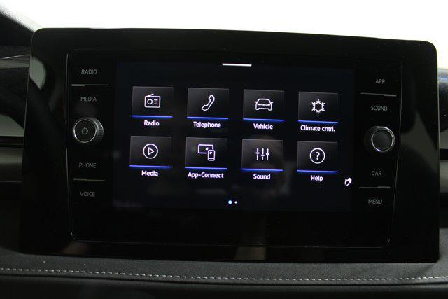 2026 Volkswagen Taos SE Black