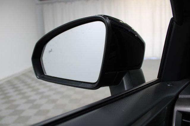 2026 Volkswagen Taos SE Black