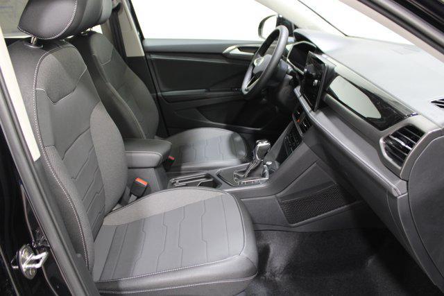 2026 Volkswagen Taos SE Black