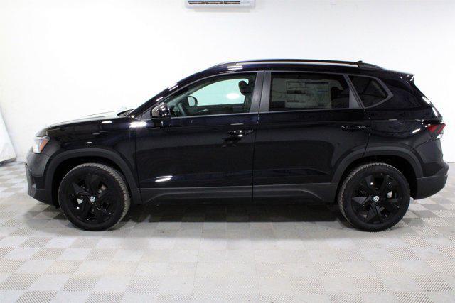 2026 Volkswagen Taos SE Black