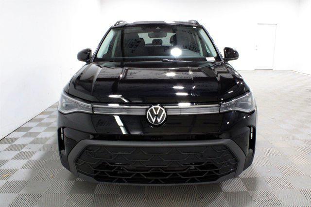 2026 Volkswagen Taos SE Black