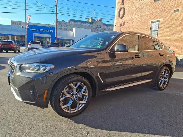 2025 BMW X4 xDrive30i