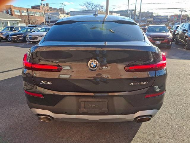 2025 BMW X4 xDrive30i