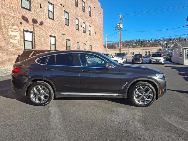 2025 BMW X4 xDrive30i