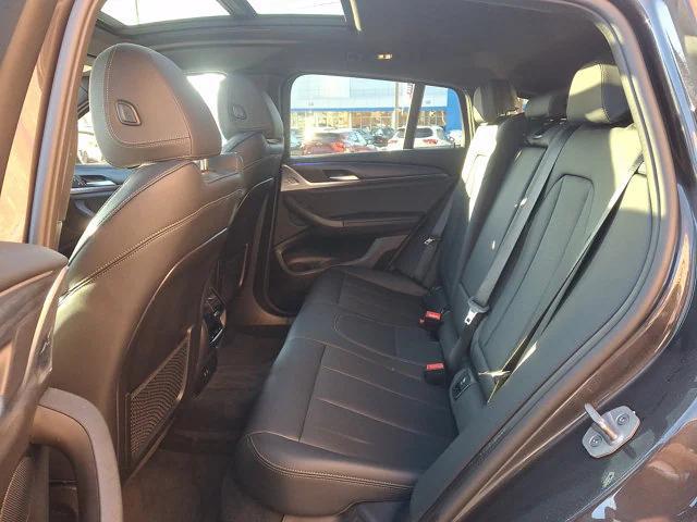 2025 BMW X4 xDrive30i