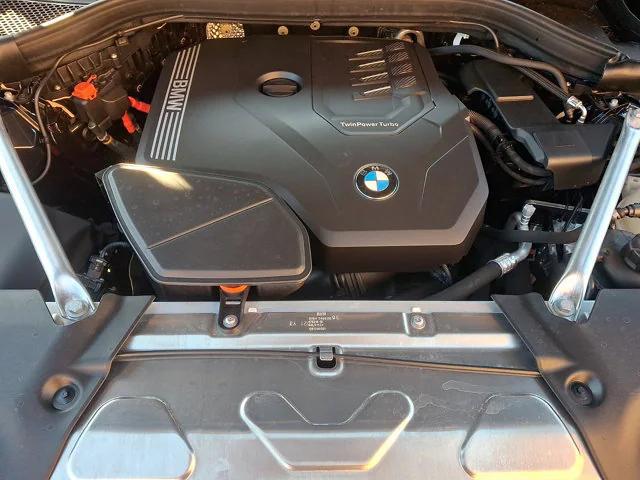 2025 BMW X4 xDrive30i
