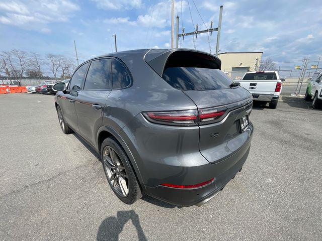 2020 Porsche Cayenne Base